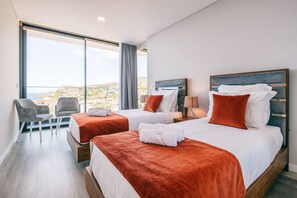 4 bedrooms, iron/ironing board, free WiFi, bed sheets