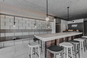 Exterior - fav HIROSHIMA HEIWAODORI (Hiroshima)