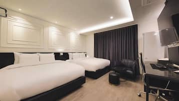 Family Room | Free WiFi