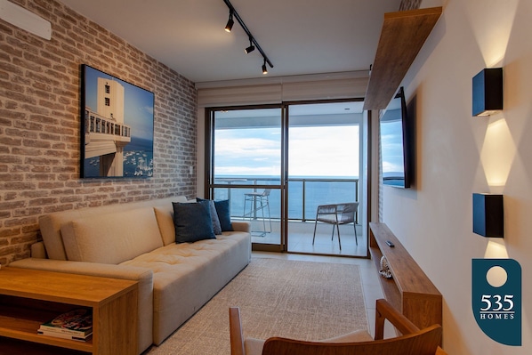 TV, Netflix, streaming services