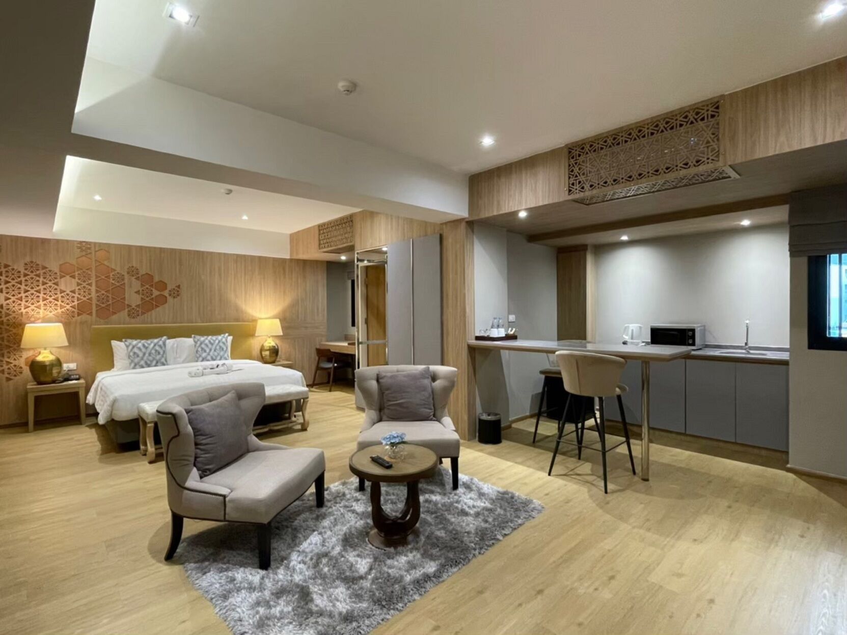 Free minibar items, in-room safe, desk, laptop workspace