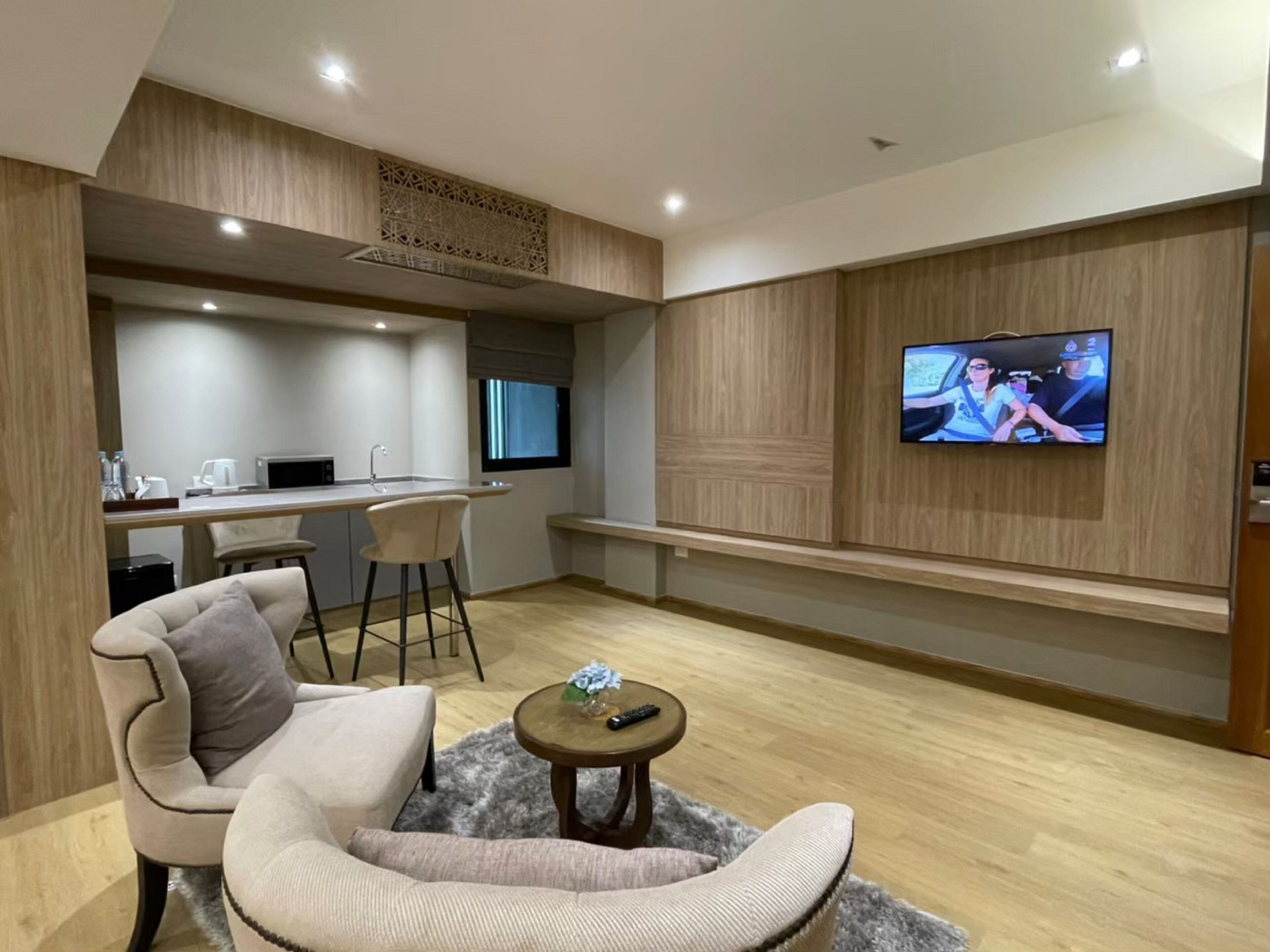 Photo - Almas Hotel Bangkok