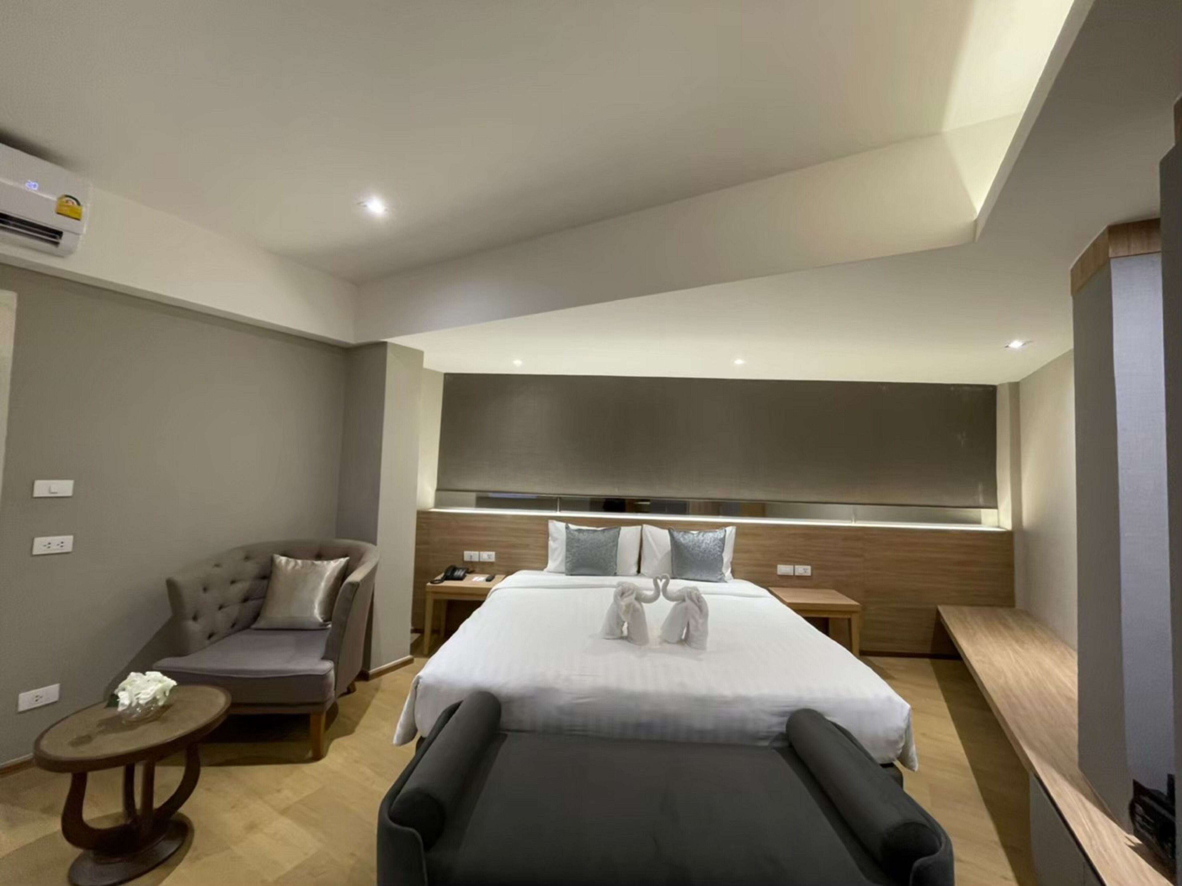 Photo - Almas Hotel Bangkok