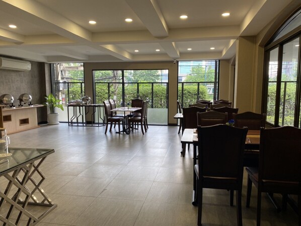 Tempat makan
