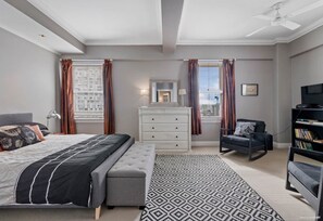 2 quartos, ferros/tábuas de passar roupa, Wi-Fi, roupa de cama