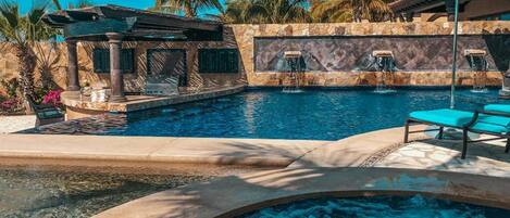 Piscine extérieure, piscine chauffée