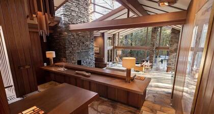 Luxury 6BR Spacious Fay Jones Home, Memphis