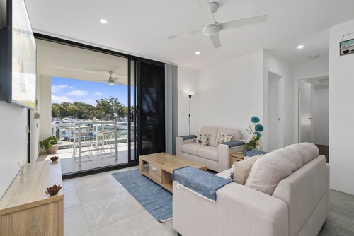 Anchors Away - Waterfront Unit