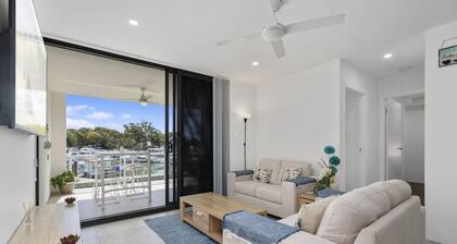 Anchors Away - Waterfront Unit