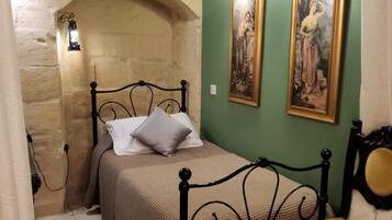 3 chambres, fer et planche Ă repasser, Wi-Fi gratuit, draps fournis