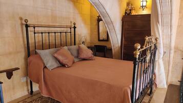 3 chambres, fer et planche Ă repasser, Wi-Fi gratuit, draps fournis