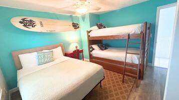 2 Schlafzimmer, Schreibtisch, Bügeleisen/Bügelbrett, WLAN