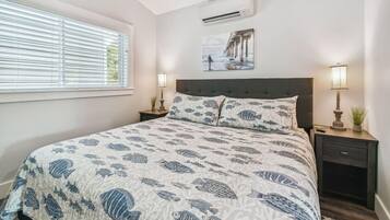 1 dormitorio, tabla de planchar con plancha, wifi y ropa de cama