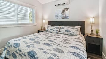 1 slaapkamer, een strijkplank/strijkijzer, wifi, beddengoed