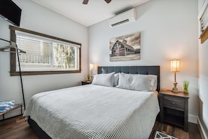 1 habitación, tabla de planchar con plancha, wifi y ropa de cama 