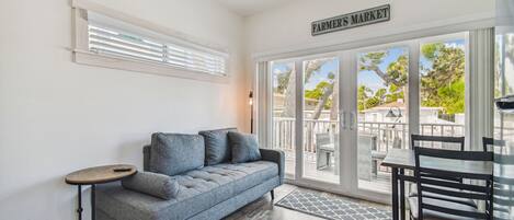 Télévision à écran plat