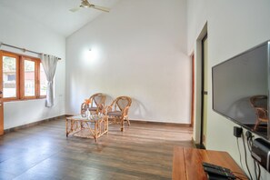 Classic Studio | Living area