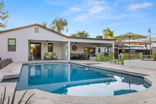 A heated pool - Emerald Oasis - Old Town (Scottsdale)