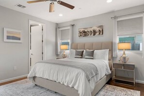 4 多间卧室、熨斗/熨衣板、旅行婴儿床、免费 WiFi