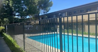 Quiet & Clean Unit Near Casino, Shopping and Fun!