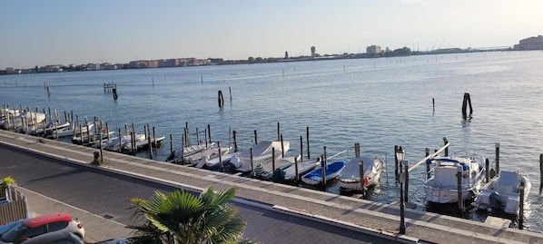 Apartment, 1 Queen-Bett | Strand