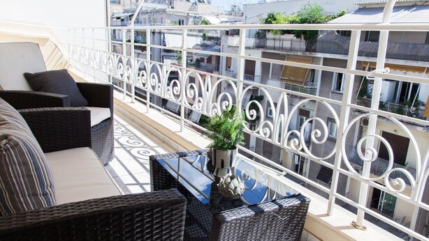 Unclassified image, 1 of 42, button - Cute apartment in the centre of Athens (Athens)