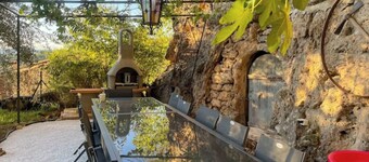 Troglodyte house! Camille's garden