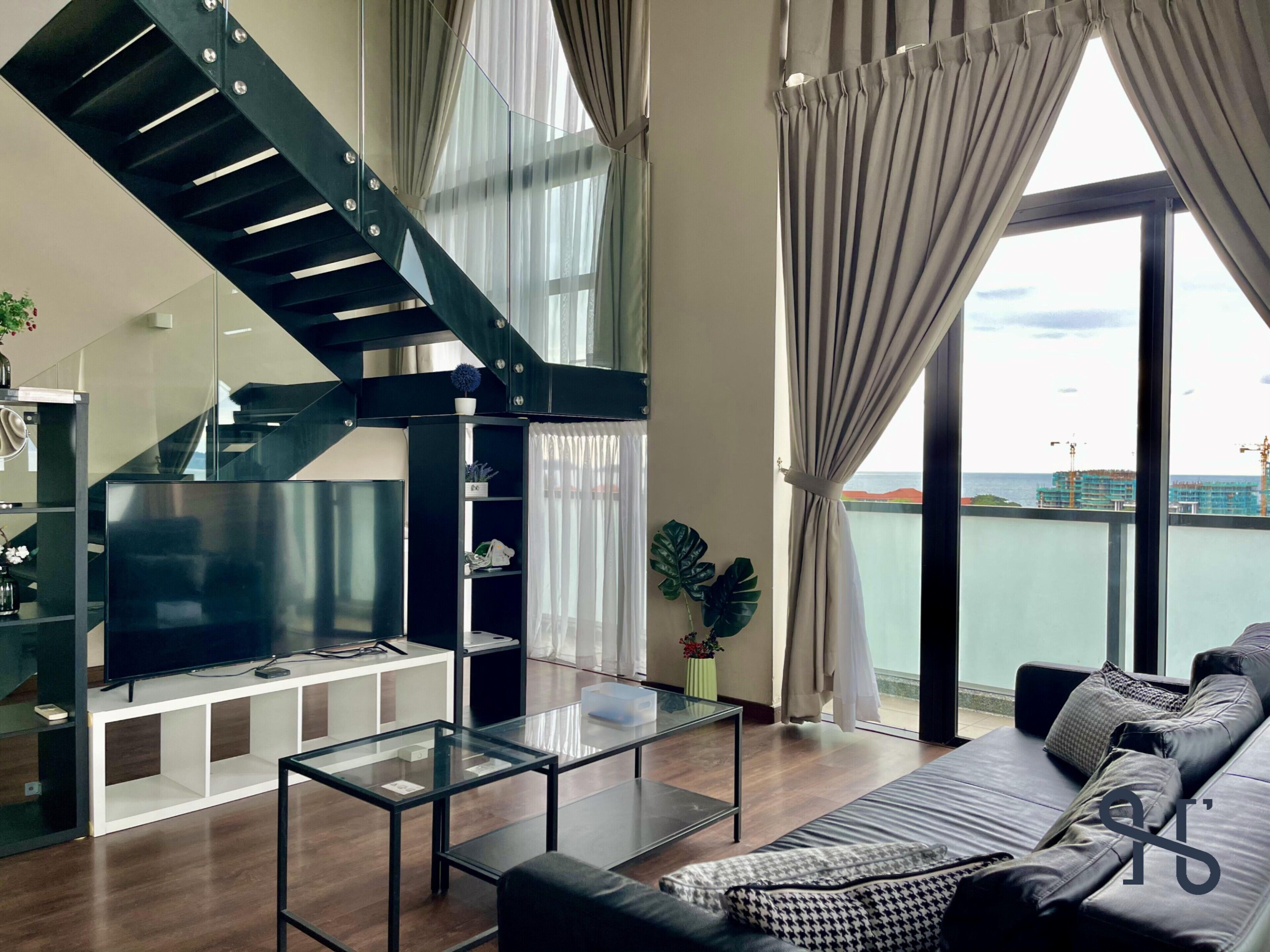 家庭頂樓客房 | 起居區 | 40-吋LED 液晶電視、數位頻道、電視、Netflix