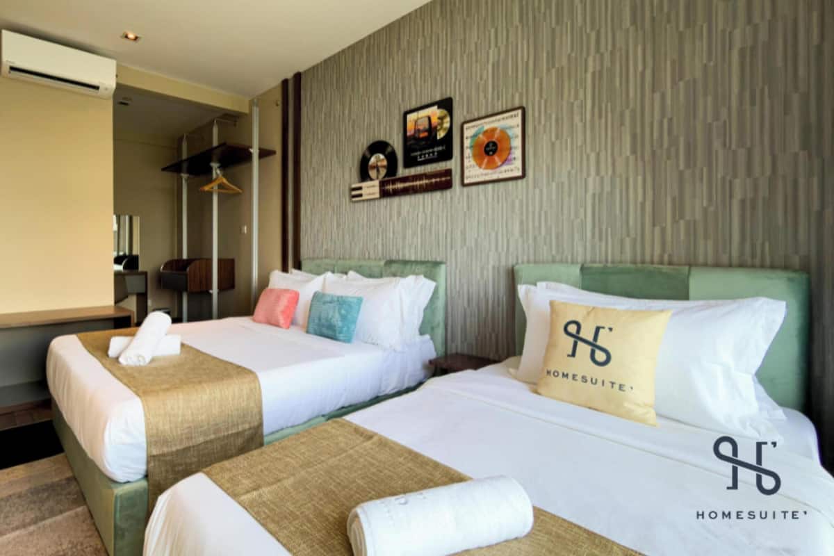 Panoramic Apartment | 2 bedrooms, individually decorated, individually furnished, desk