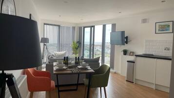 Apartment | Dining