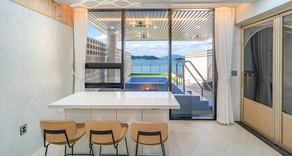 Yeosu Liposo Poolvilla