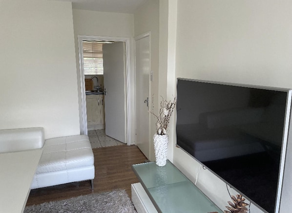 Unclassified image, 1 of 17, button