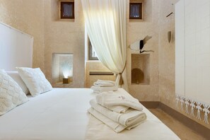 3 عدّة غرف نوم