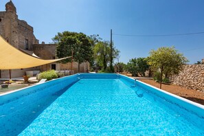 Piscine extérieure (ouverte en saison)