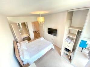 2 bedrooms, WiFi - Canning Town Apartment (London)