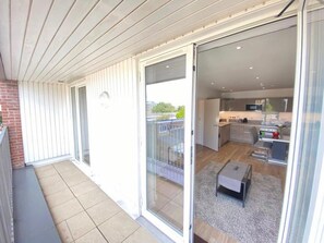 Interior - Canning Town Apartment (London)