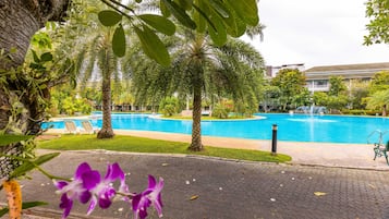 Piscine extérieure