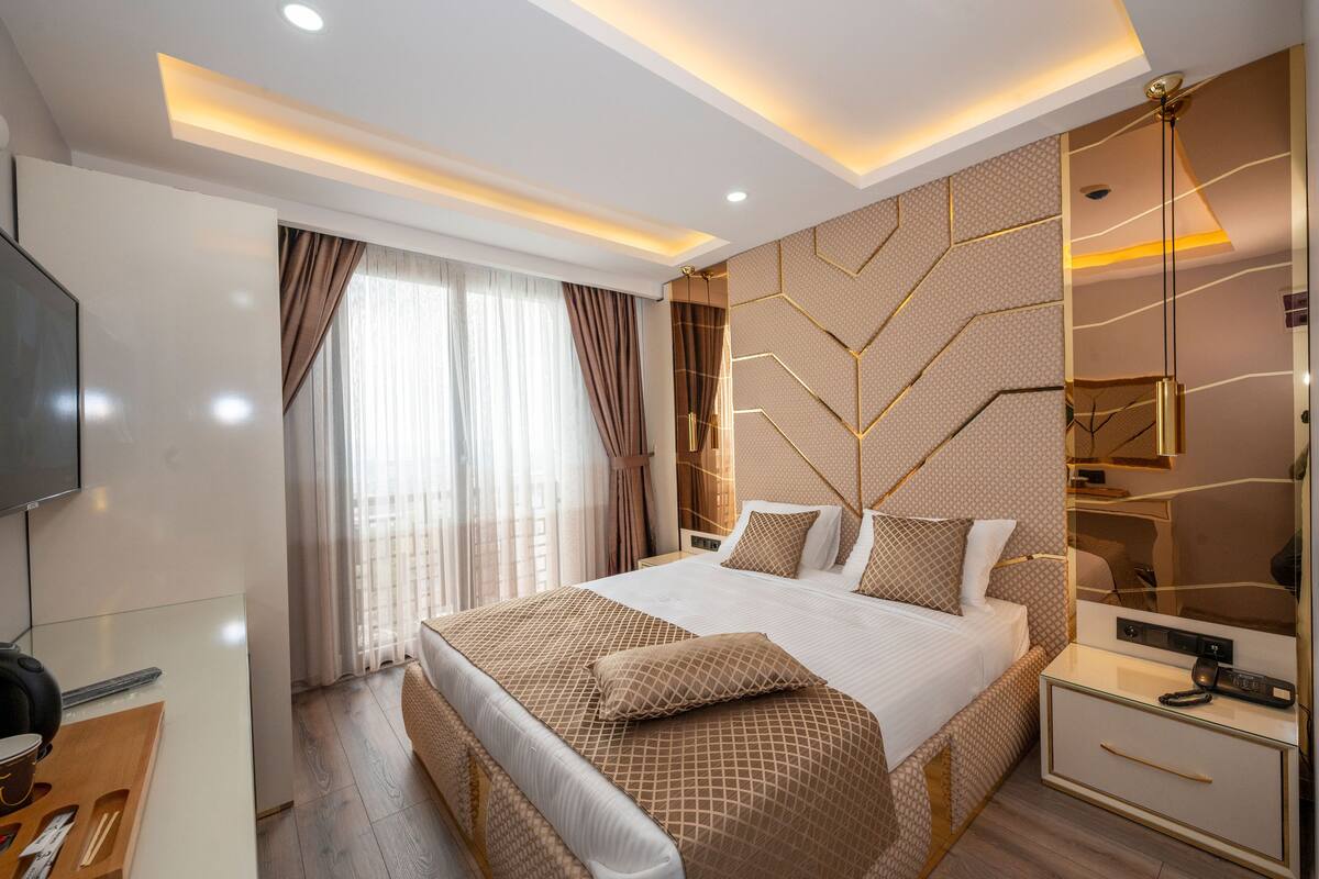 Bộ đồ giường kháng dị ứng, bàn, phòng cách âm 