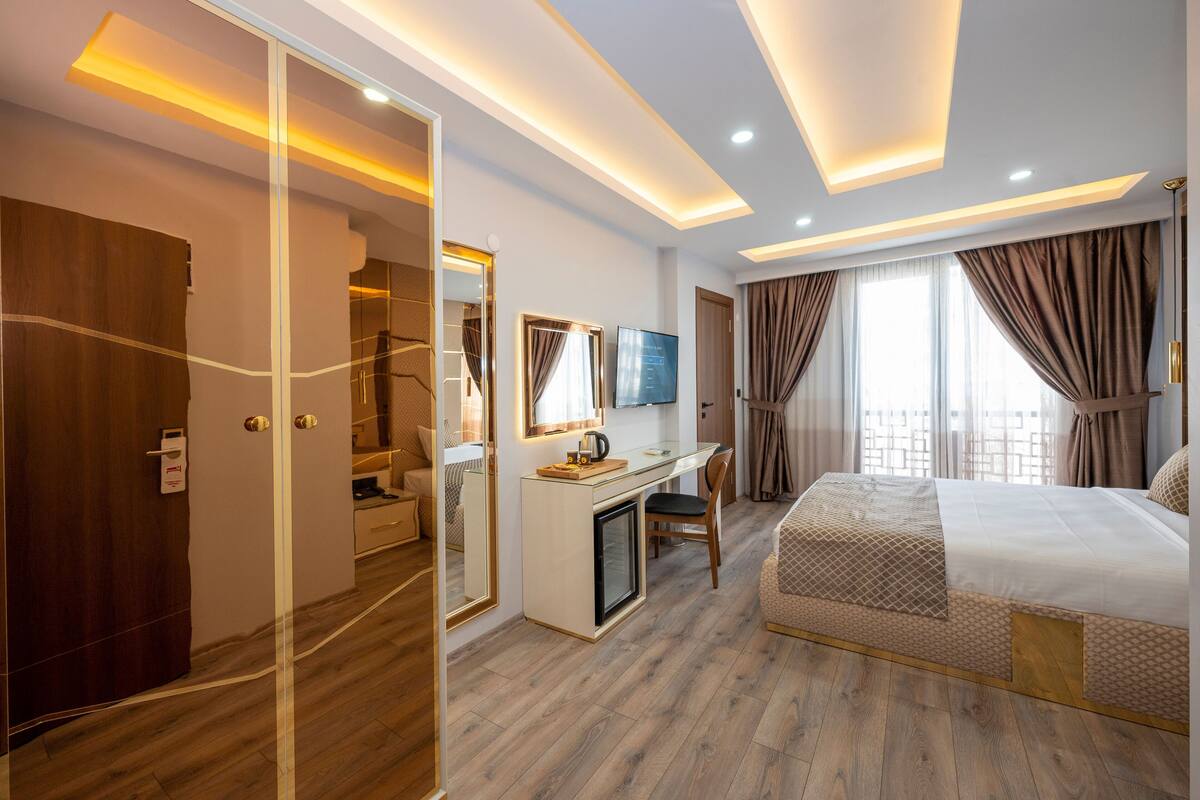 Bộ đồ giường kháng dị ứng, bàn, phòng cách âm 