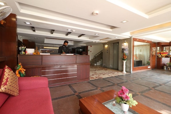 Lobby - GoldRoom (New Delhi)