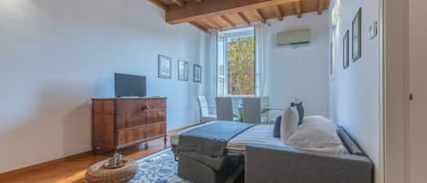 2 bedrooms, Internet