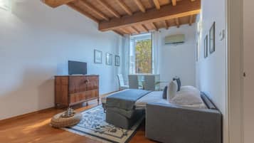 2 bedrooms, internet