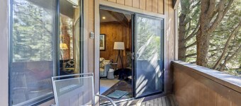 One Bedroom walking distance to Palisades Tahoe!
