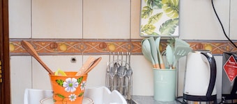 Cozy studio ,10min walk t nature park 5 min to beach, discounted prices in nyali