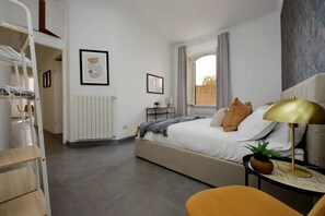 2 habitaciones, tabla de planchar con plancha y wifi gratis 
