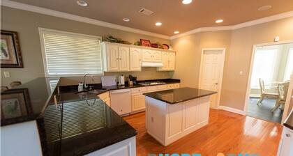 Huge Lake Front Home w/ EV Charger, Tennis, Basketball and more!