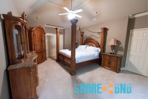 3 bedrooms, desk, iron/ironing board, travel cot