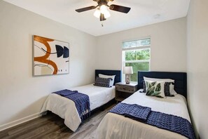 3 bedrooms, laptop workspace, iron/ironing board, free WiFi