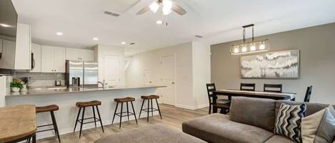 Een smart-tv, Netflix, Hulu en streamingdiensten