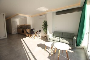 TV - Walking Distance to beach Torreblanca Rio Sol (Fuengirola)